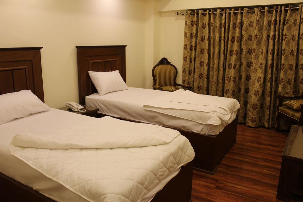 Hotel Diplomat איסלמאבד מראה חיצוני תמונה