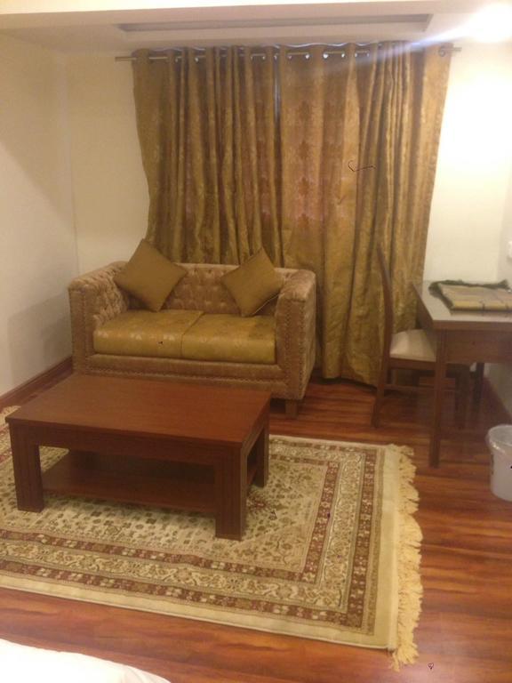 Hotel Diplomat איסלמאבד מראה חיצוני תמונה