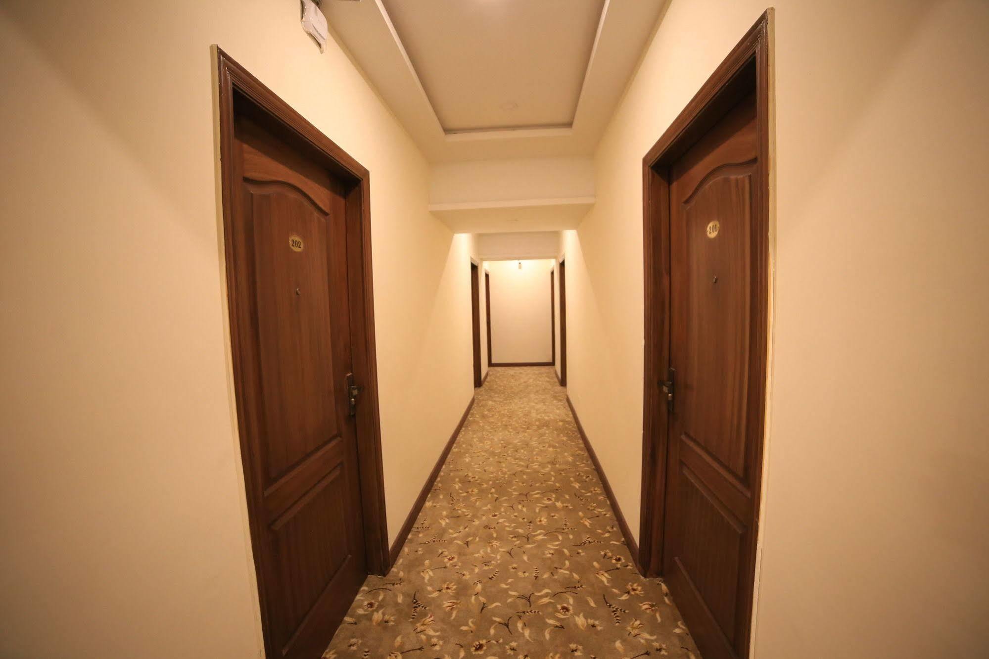 Hotel Diplomat איסלמאבד מראה חיצוני תמונה