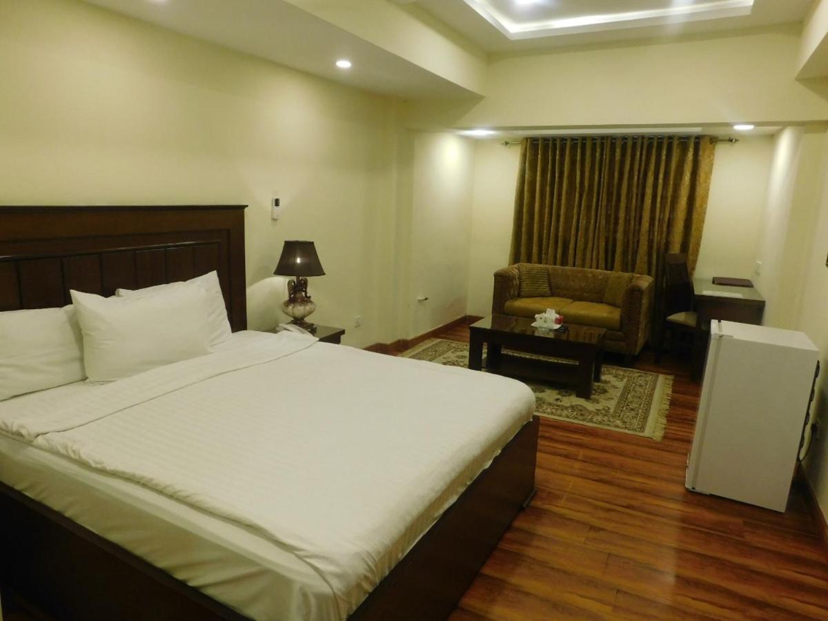 Hotel Diplomat איסלמאבד מראה חיצוני תמונה