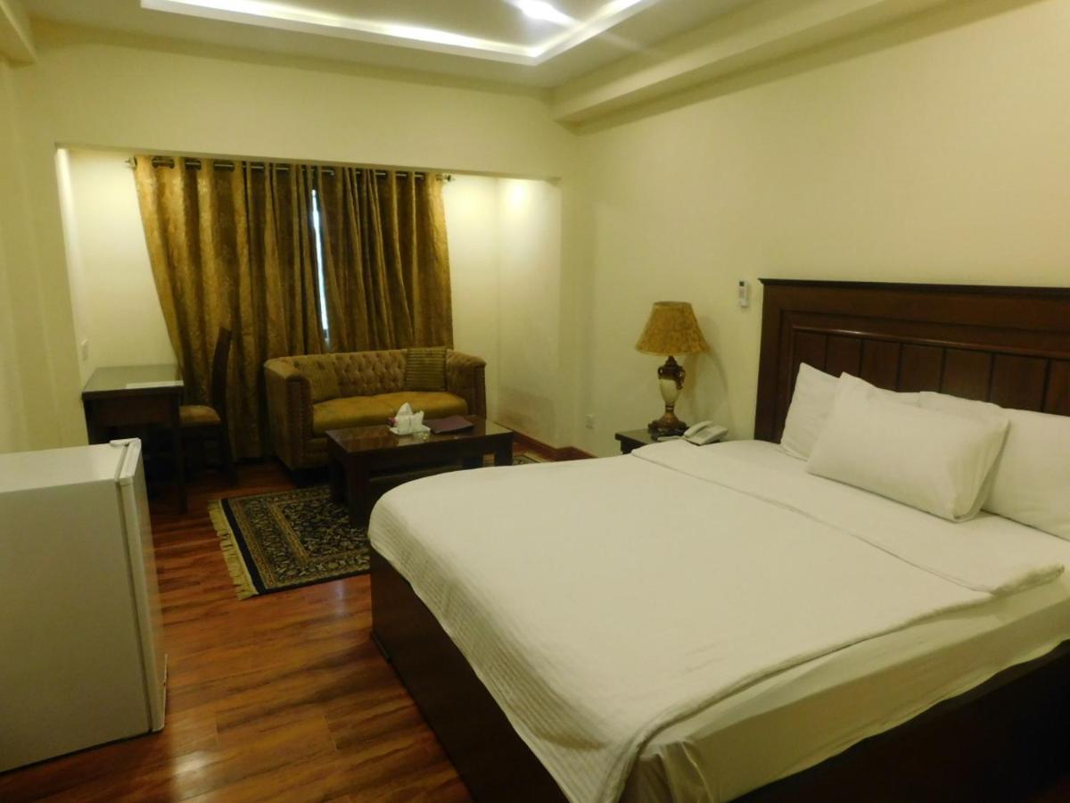 Hotel Diplomat איסלמאבד מראה חיצוני תמונה